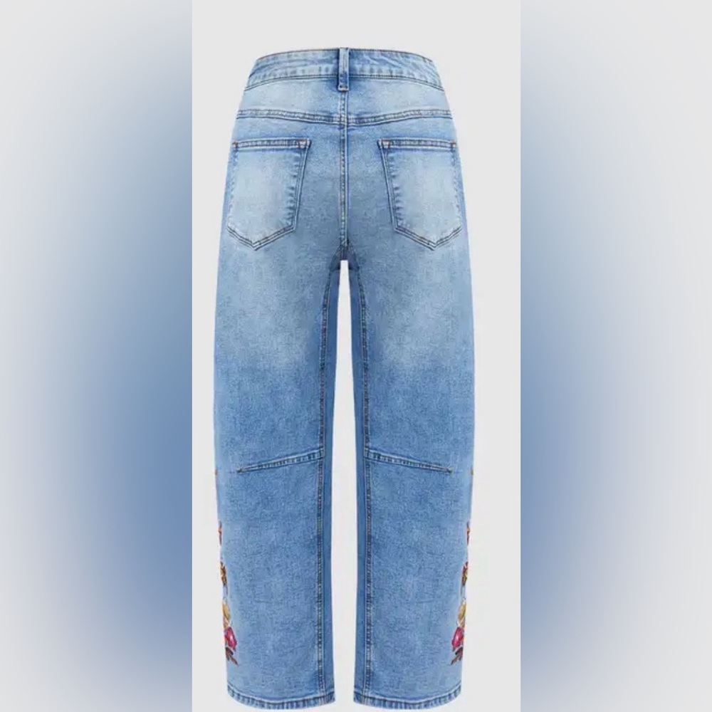 Flamingals Embroidery Side Stitch Detail Mid Waist Barrel Leg Crop Jeans Med NWT - Picture 5 of 13
